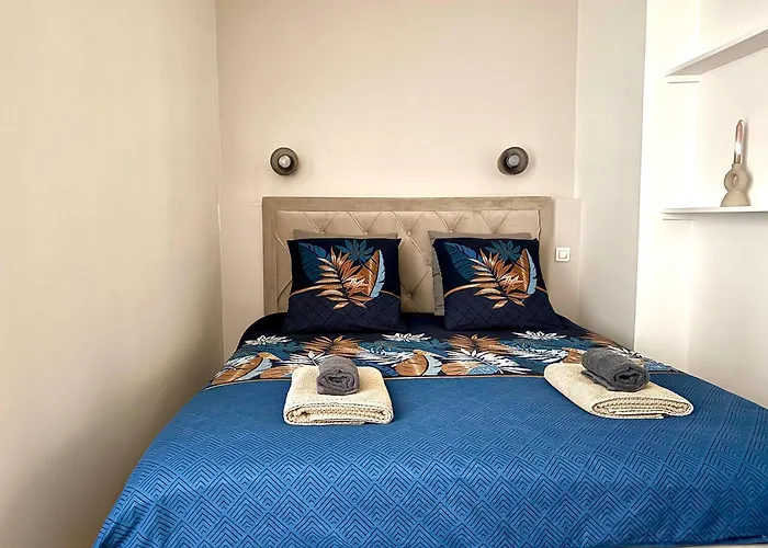 Le Charme Parisien Au Coeur De Montmartre * Paříž